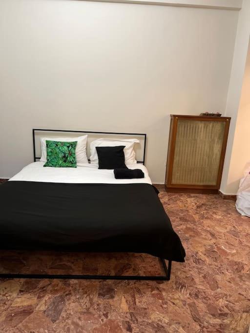 Pink Flat Exarcheia Athens Netflix Apartment Екстериор снимка