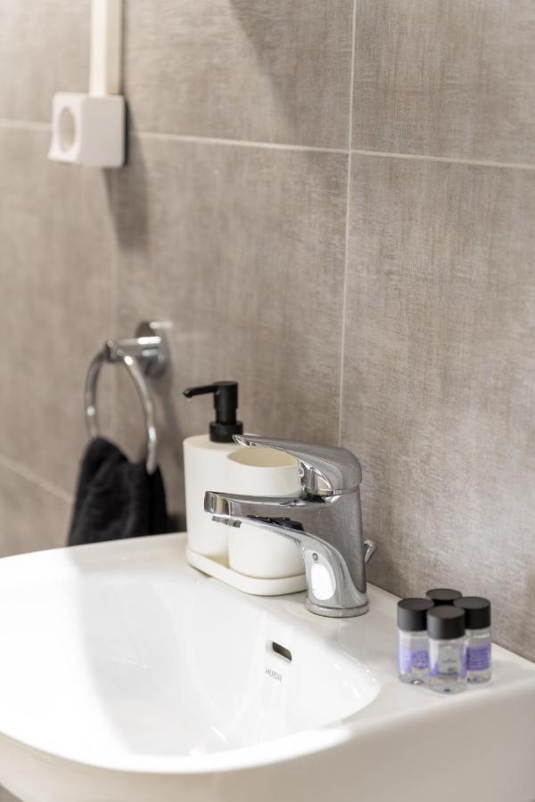Pink Flat Exarcheia Athens Netflix Apartment Екстериор снимка